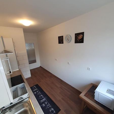 Ferienwohnung Schlossstrasse Essen Esterno foto