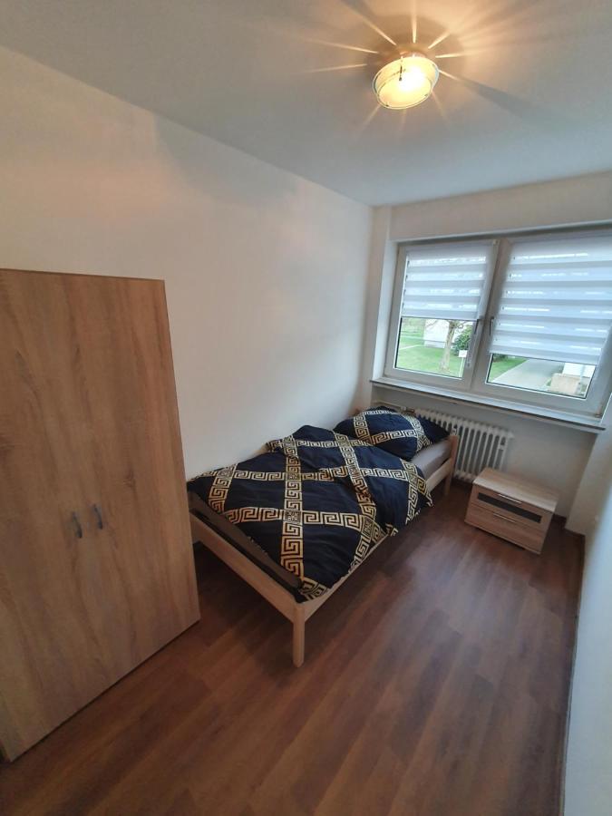 Ferienwohnung Schlossstrasse Essen Esterno foto